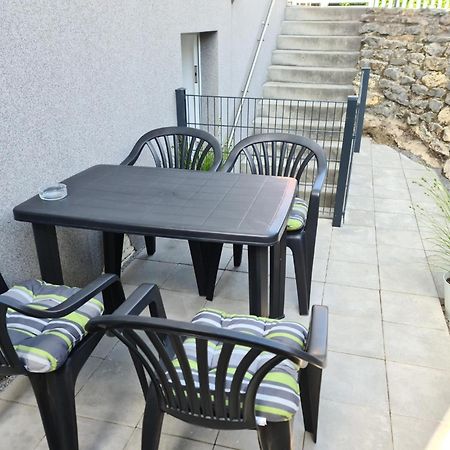 דטמולד Ferienwohnung Am Hermann מראה חיצוני תמונה