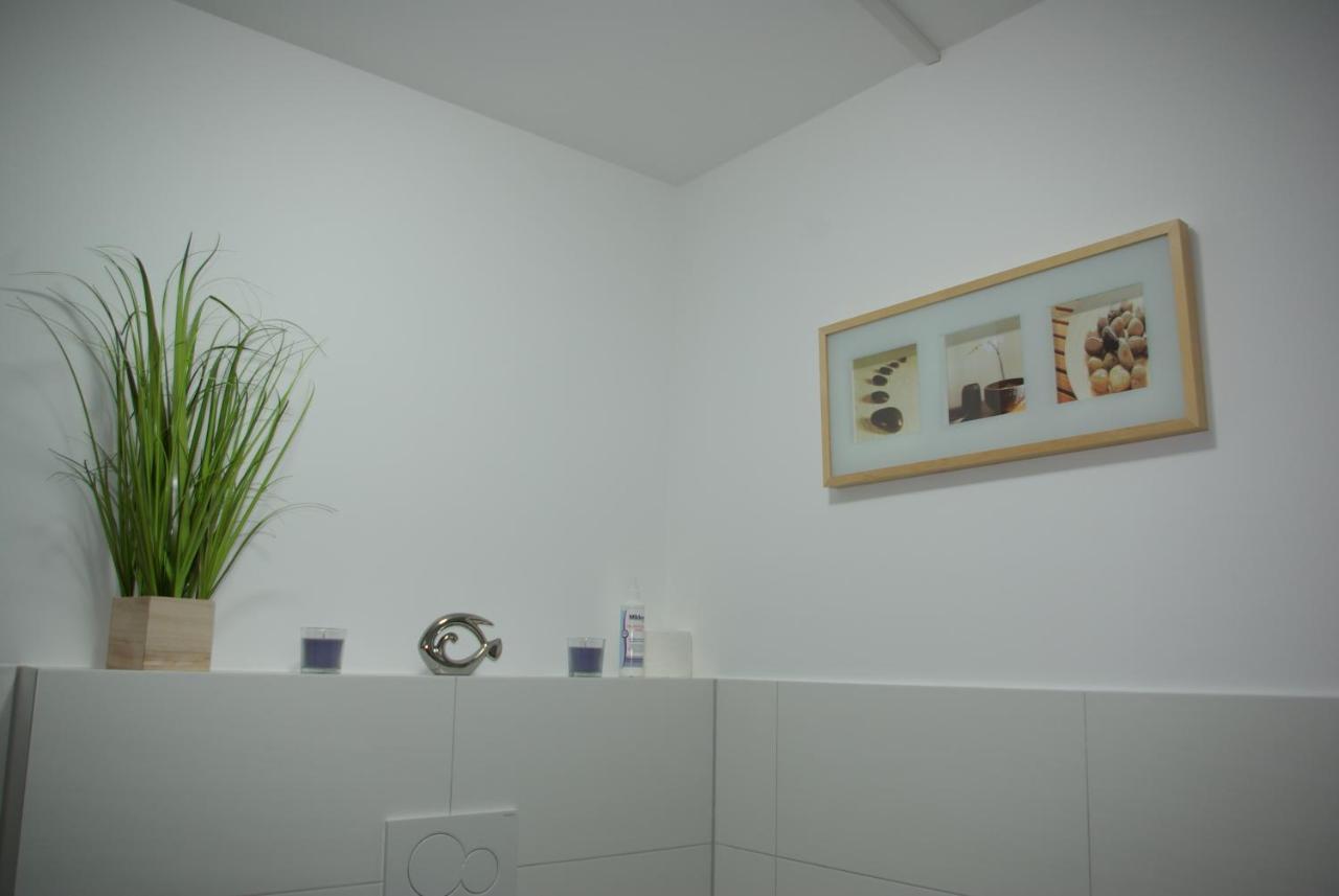 דטמולד Ferienwohnung Am Hermann מראה חיצוני תמונה