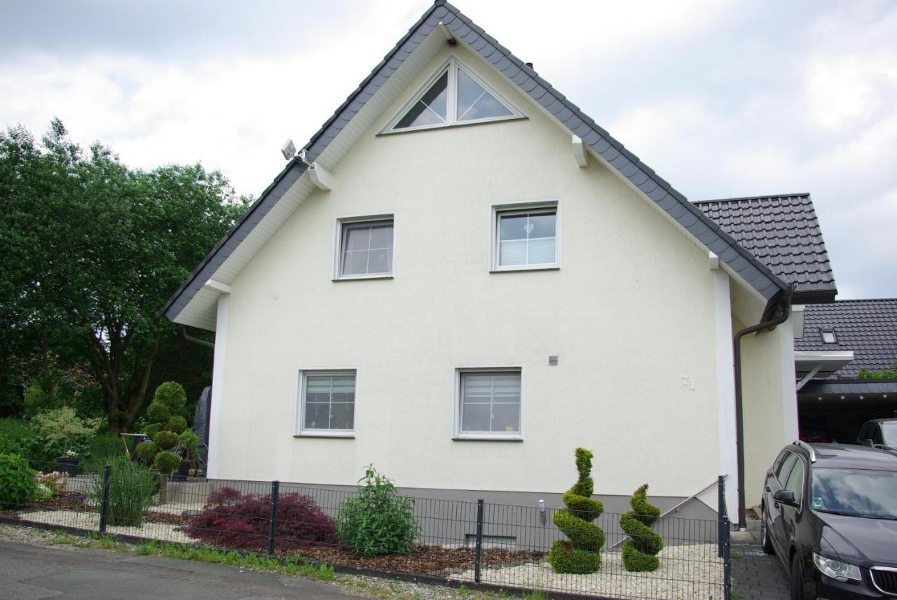 דטמולד Ferienwohnung Am Hermann מראה חיצוני תמונה