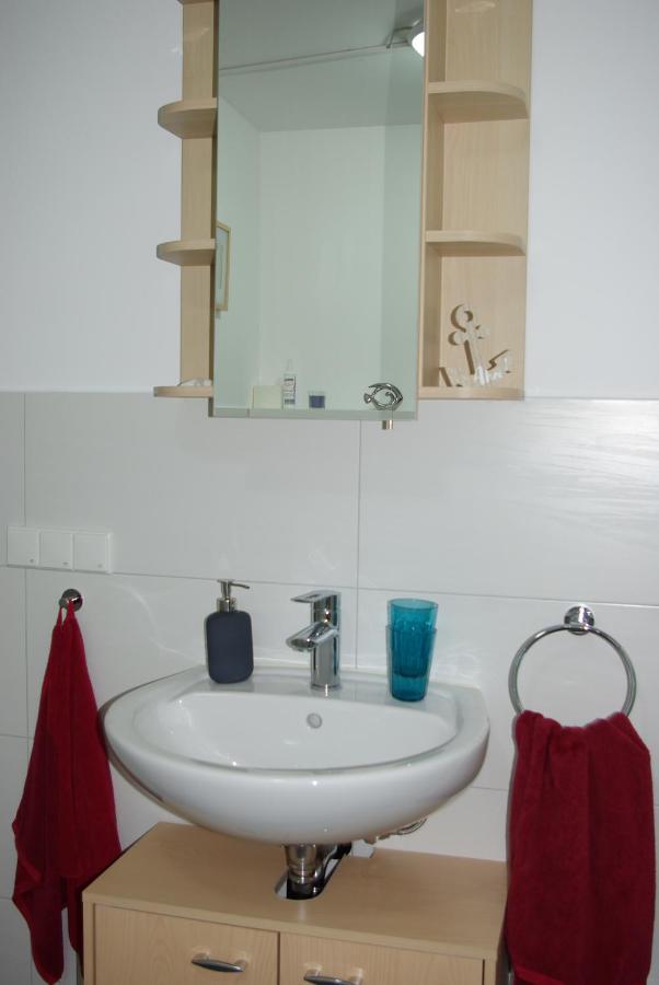דטמולד Ferienwohnung Am Hermann מראה חיצוני תמונה