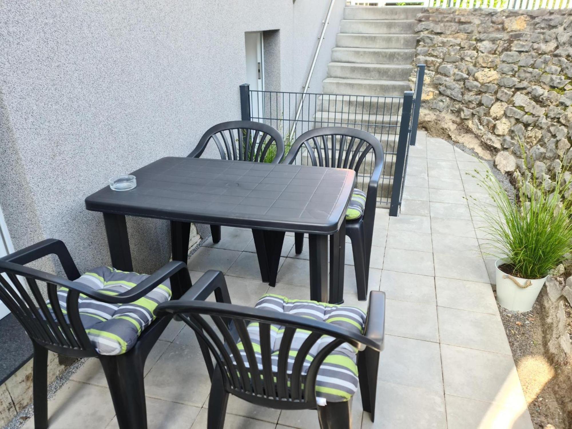 דטמולד Ferienwohnung Am Hermann מראה חיצוני תמונה